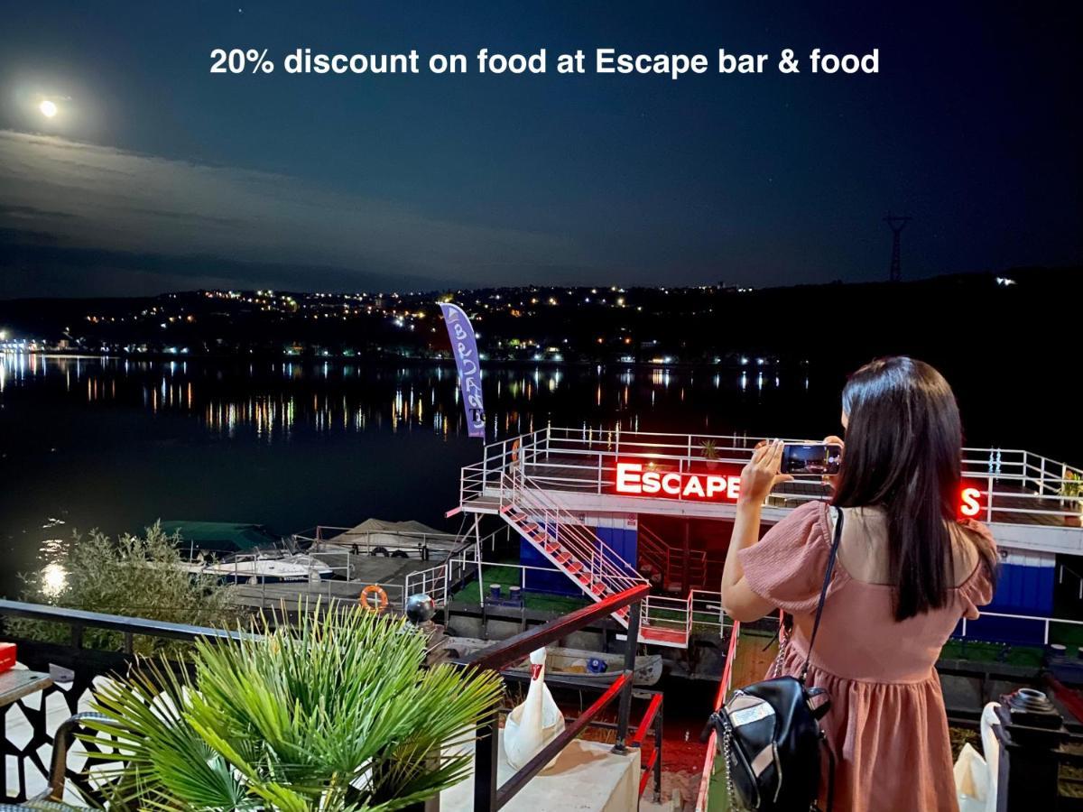 Escape Pensiune Bechet Exterior foto